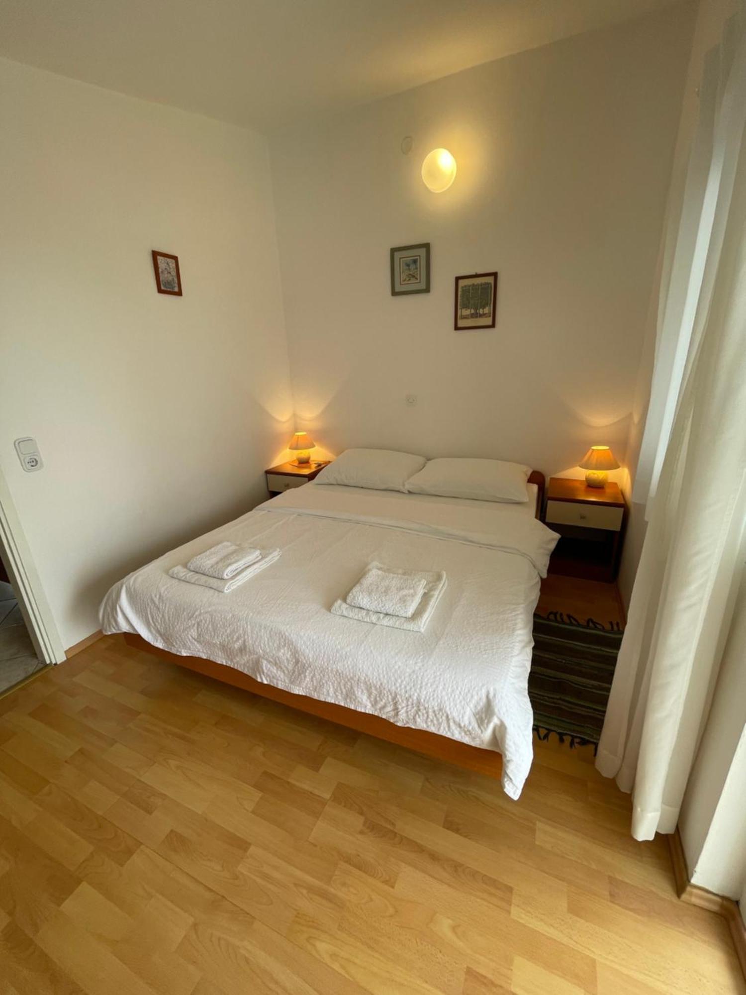 Apartments Zora Nin Room photo