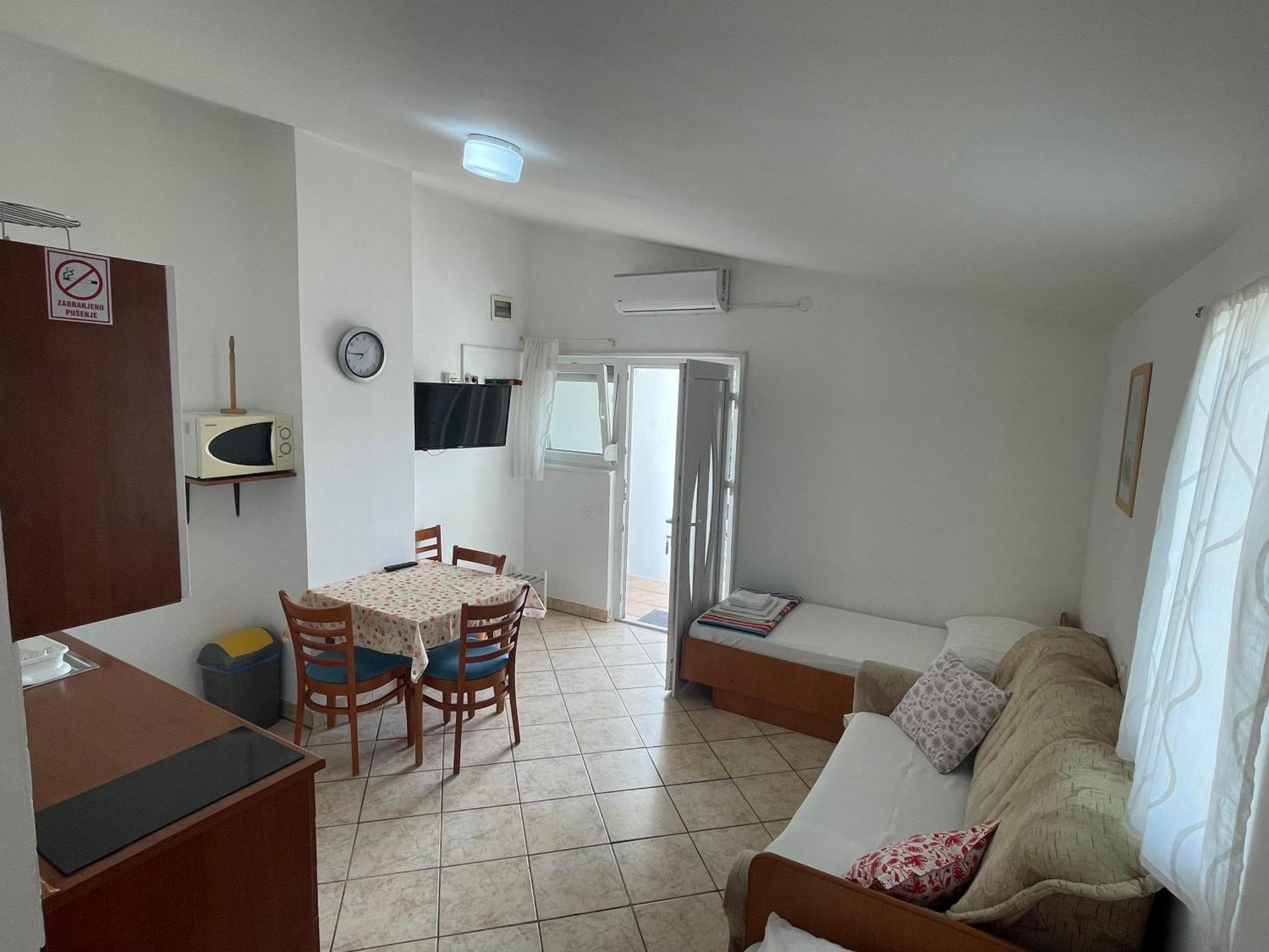 Apartments Zora Nin Room photo